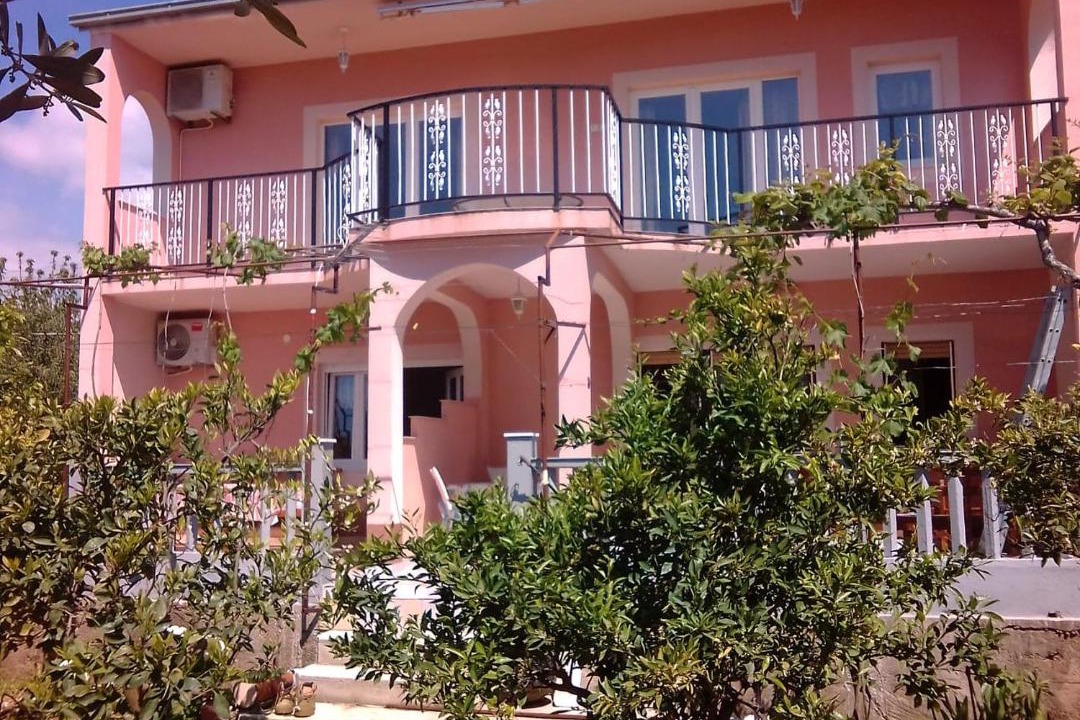 Photo of Buildings in Kastel Stafilic
