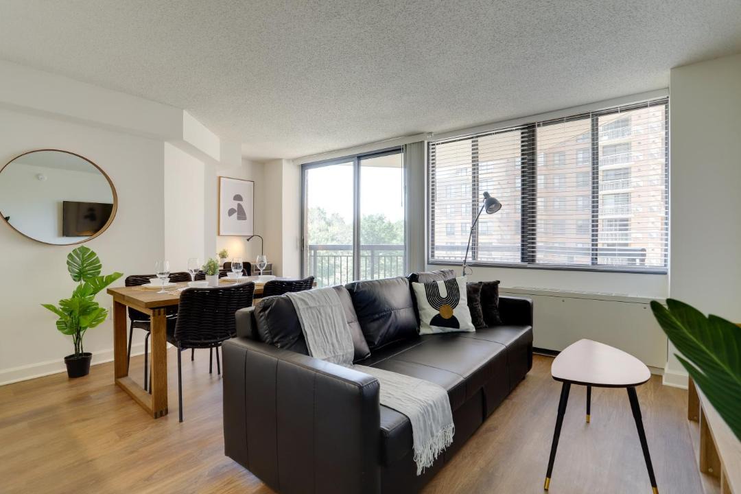 Photo of Livingroom in Pentagon City