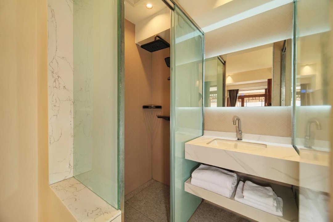 Photo of Bathroom in Dayan Old Town