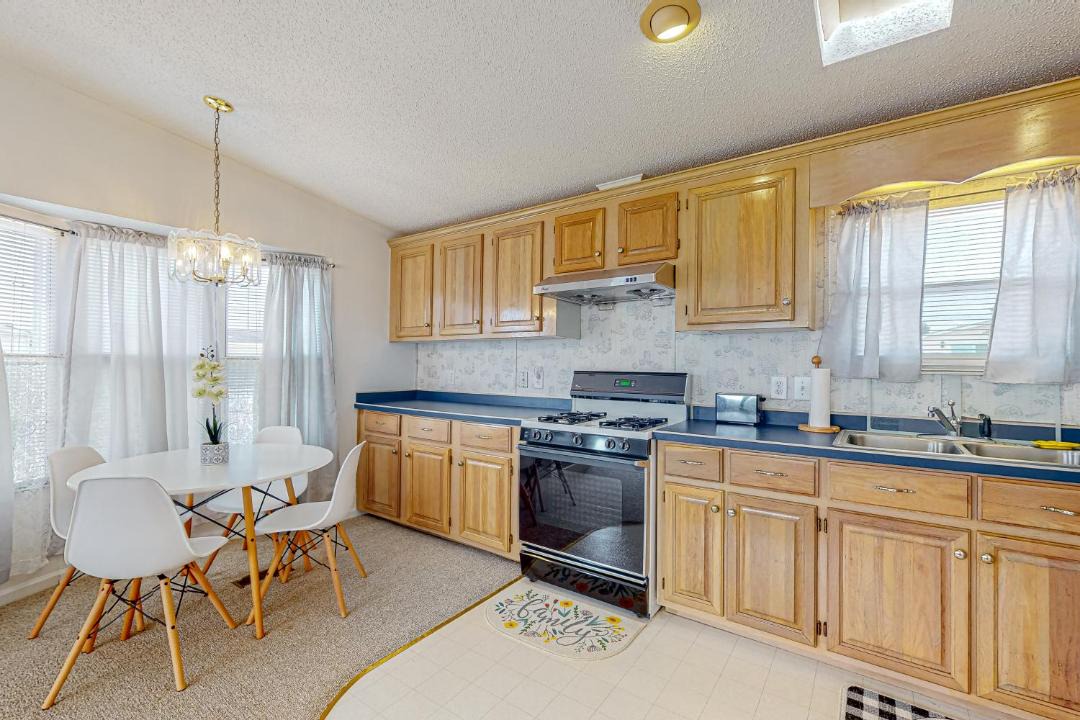 Photo of Kitchen in Assateague Pointe