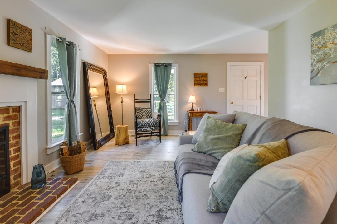 Photo of Livingroom in Midlothian