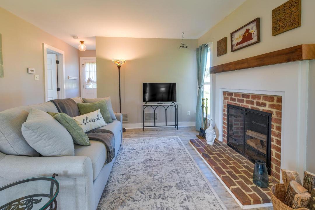 Photo of Livingroom in Midlothian