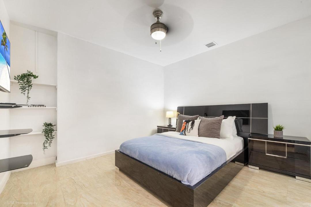 Photo of Bedroom in Cutler Bay