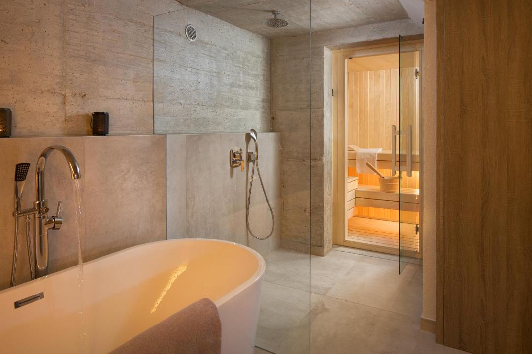 Photo of Bathroom in Sutivan