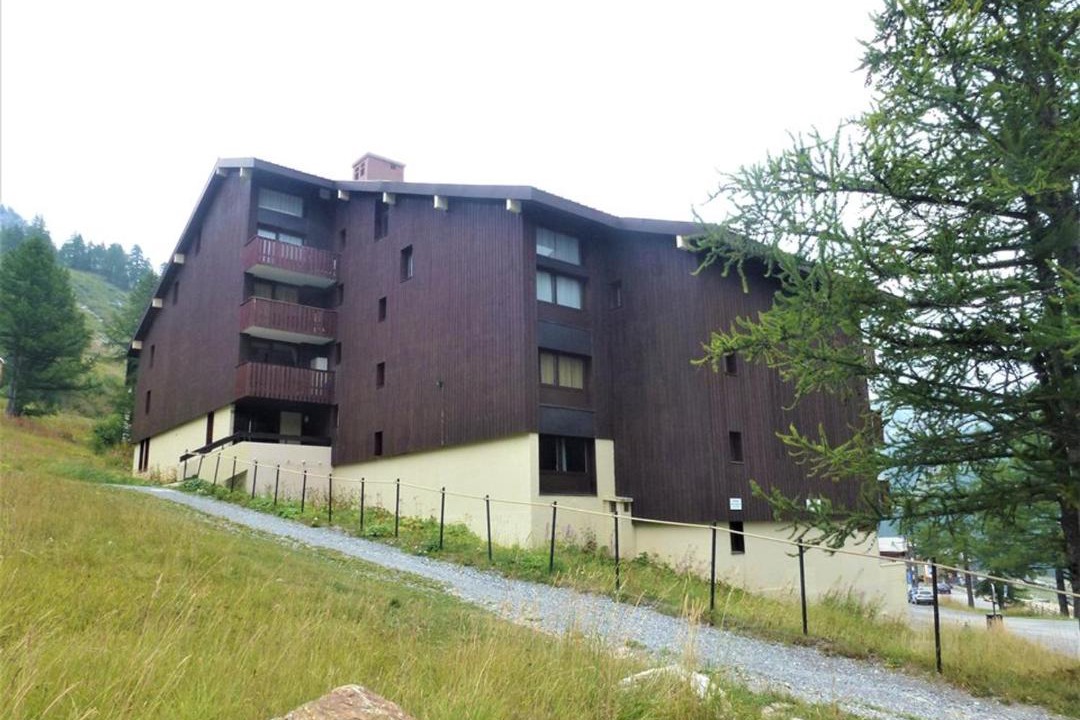 Photo of Buildings in Isola
