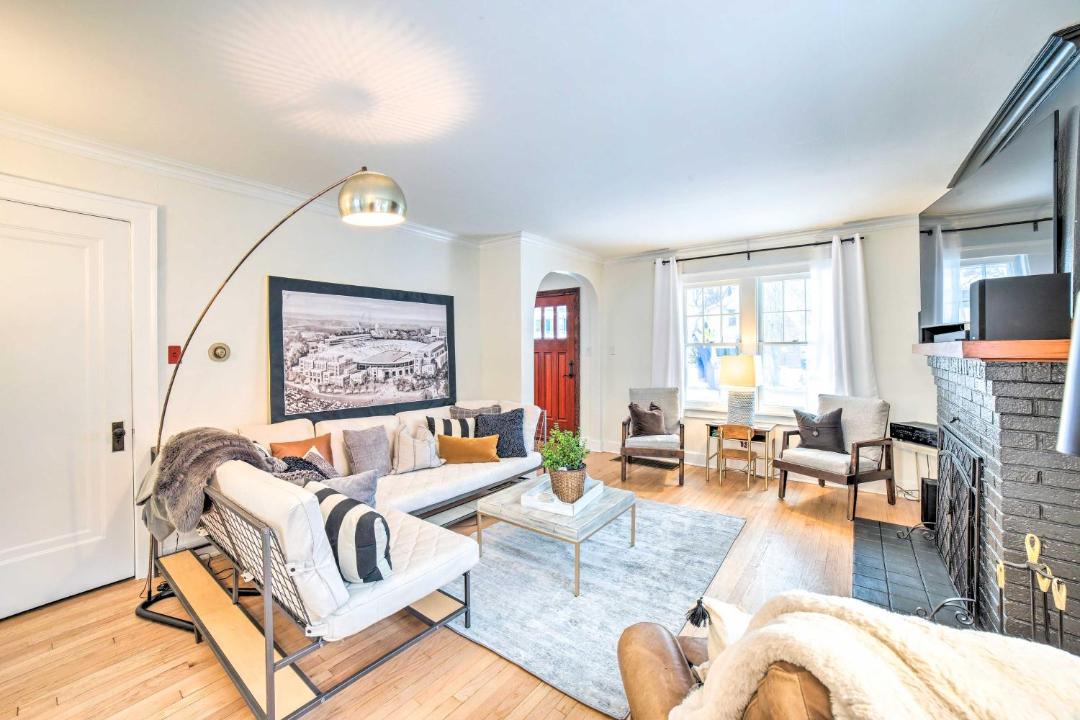 Photo of Livingroom in Northshore Triangle