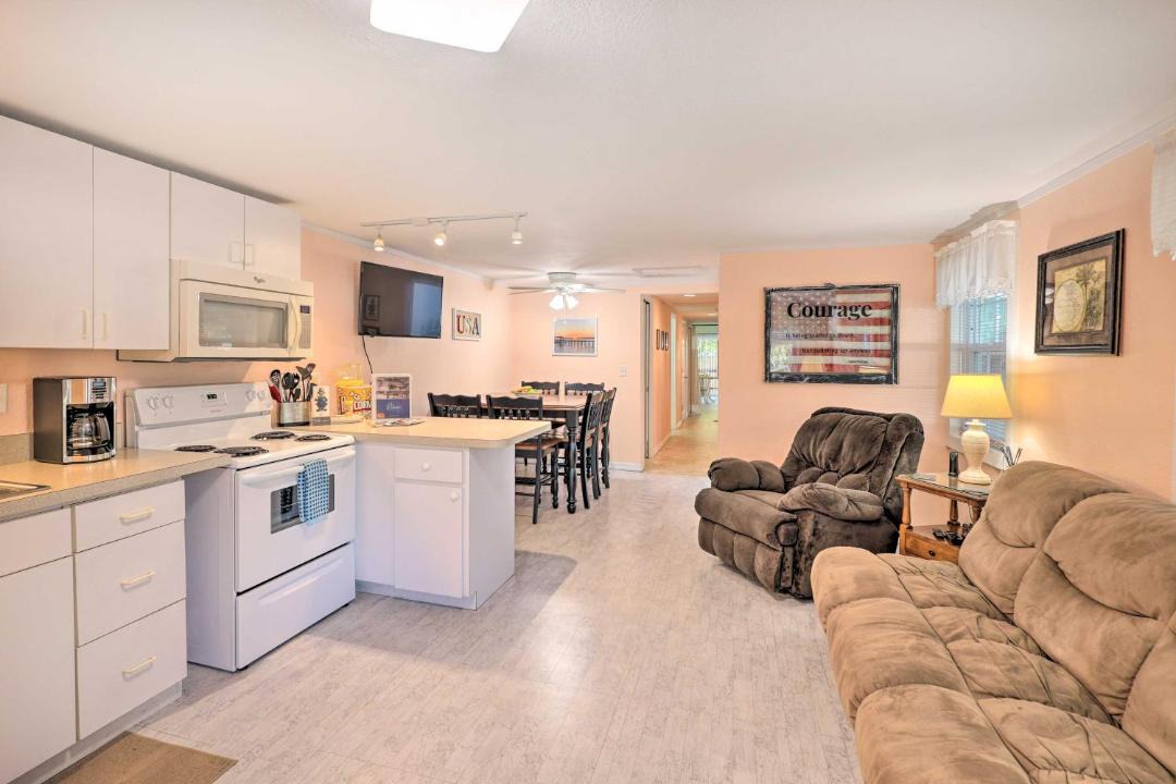 Photo of Livingroom in Steinhatchee