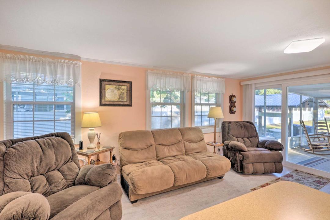 Photo of Livingroom in Steinhatchee