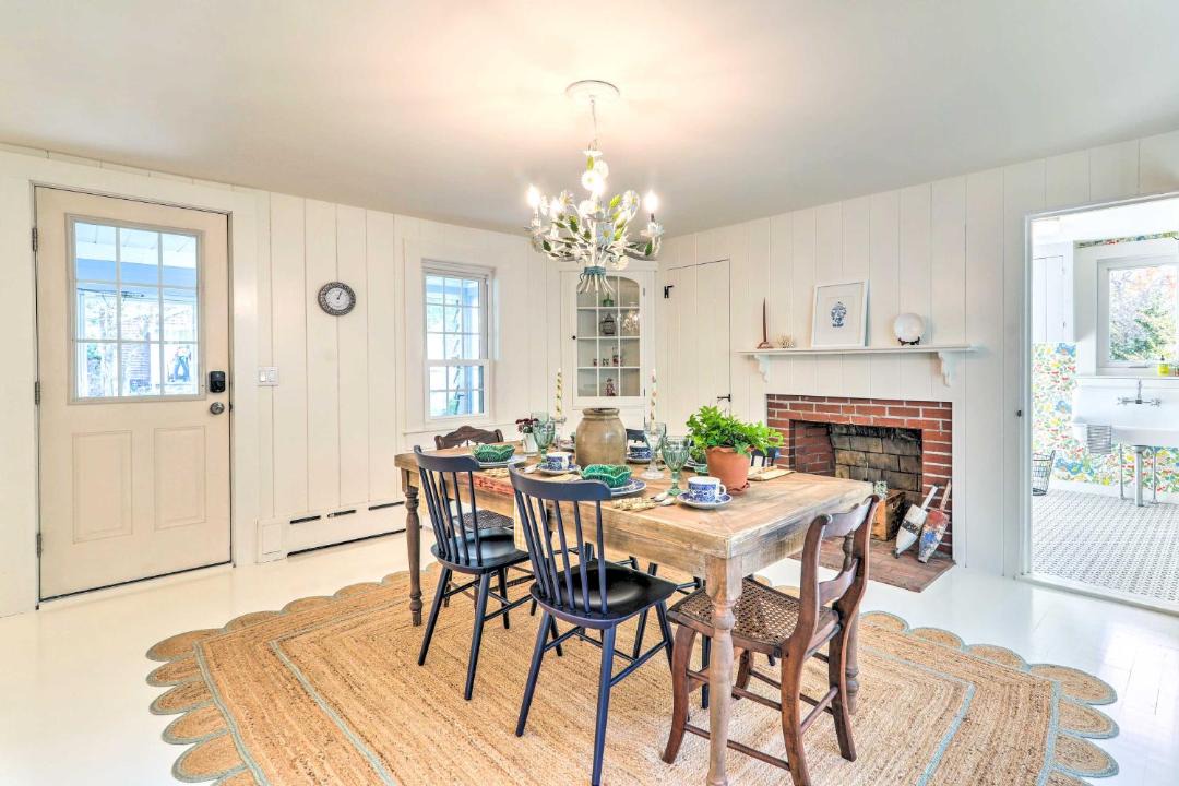 Photo of Livingroom in Dennis