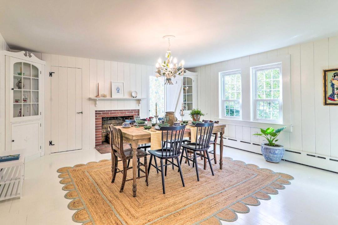 Photo of Livingroom in Dennis