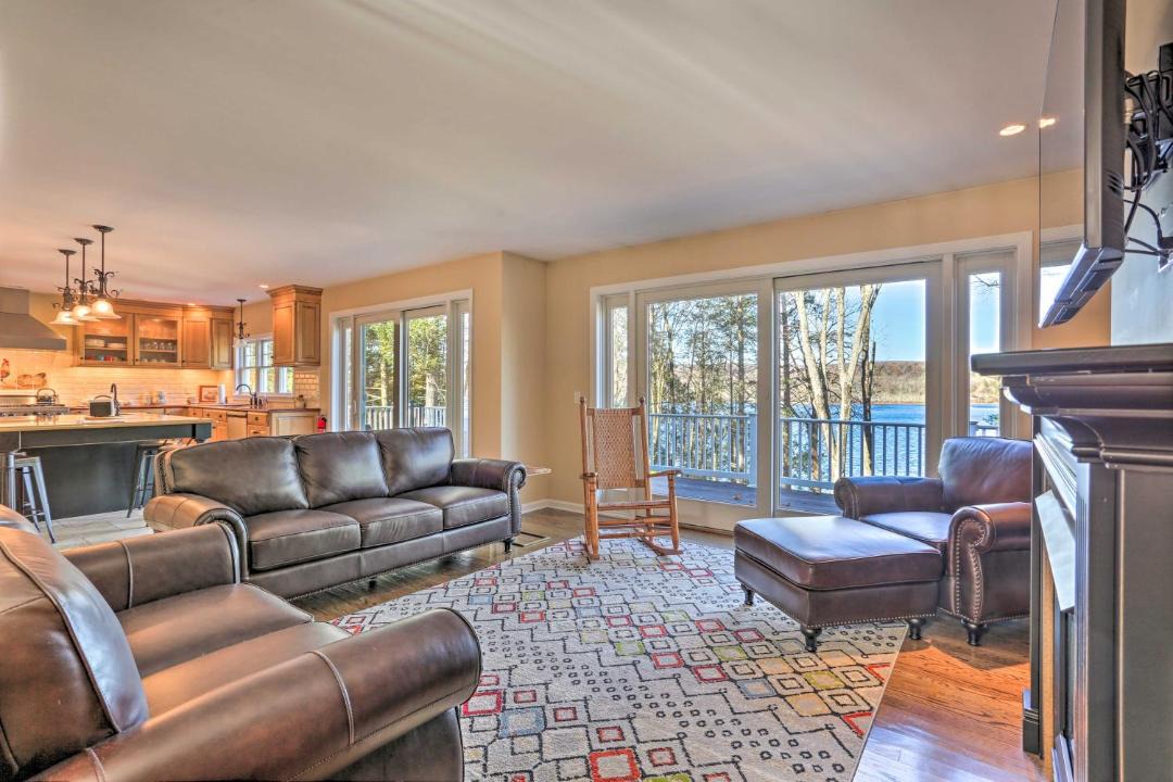 Photo of Livingroom in Swartswood