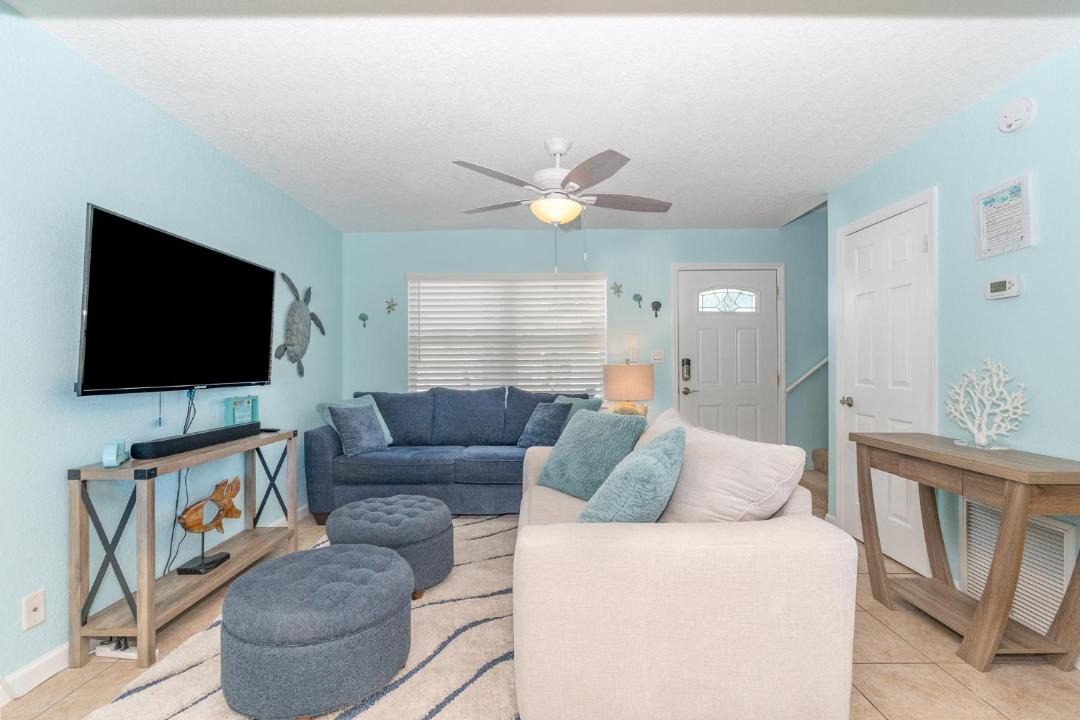 Photo of Livingroom in Chandler Park