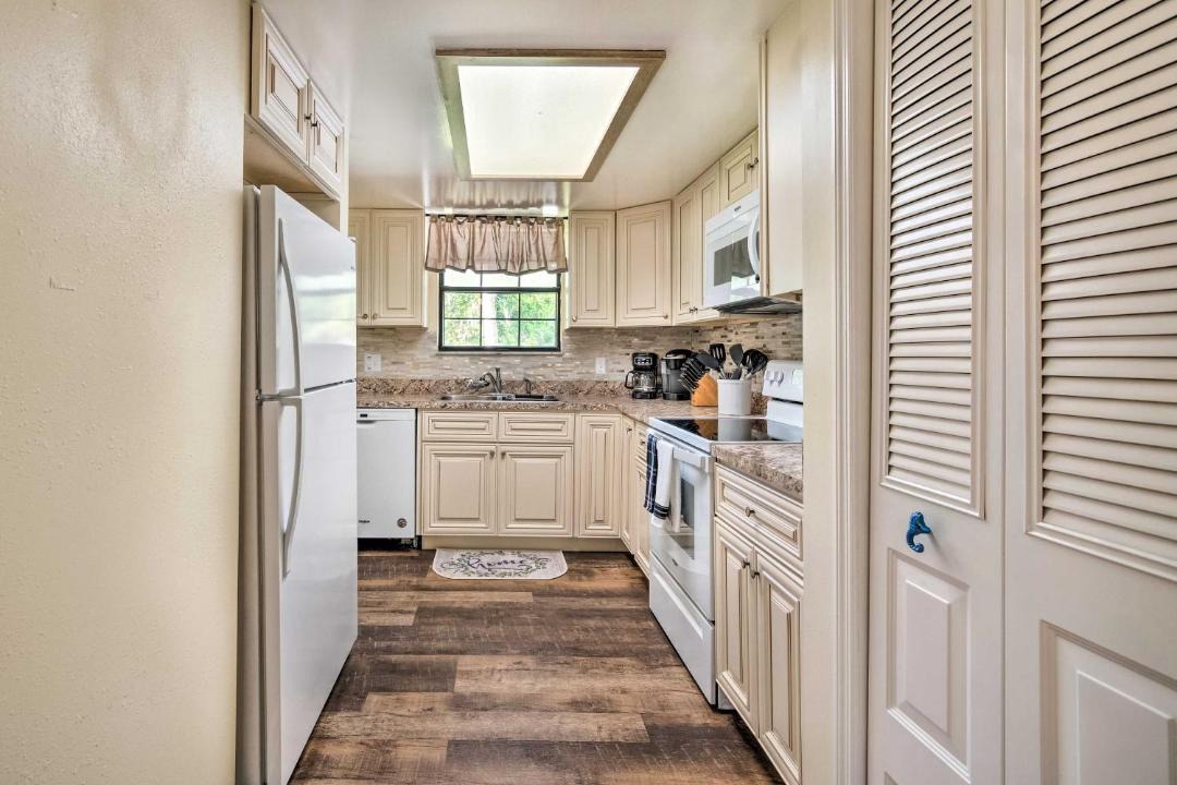Photo of Kitchen in Crystal River