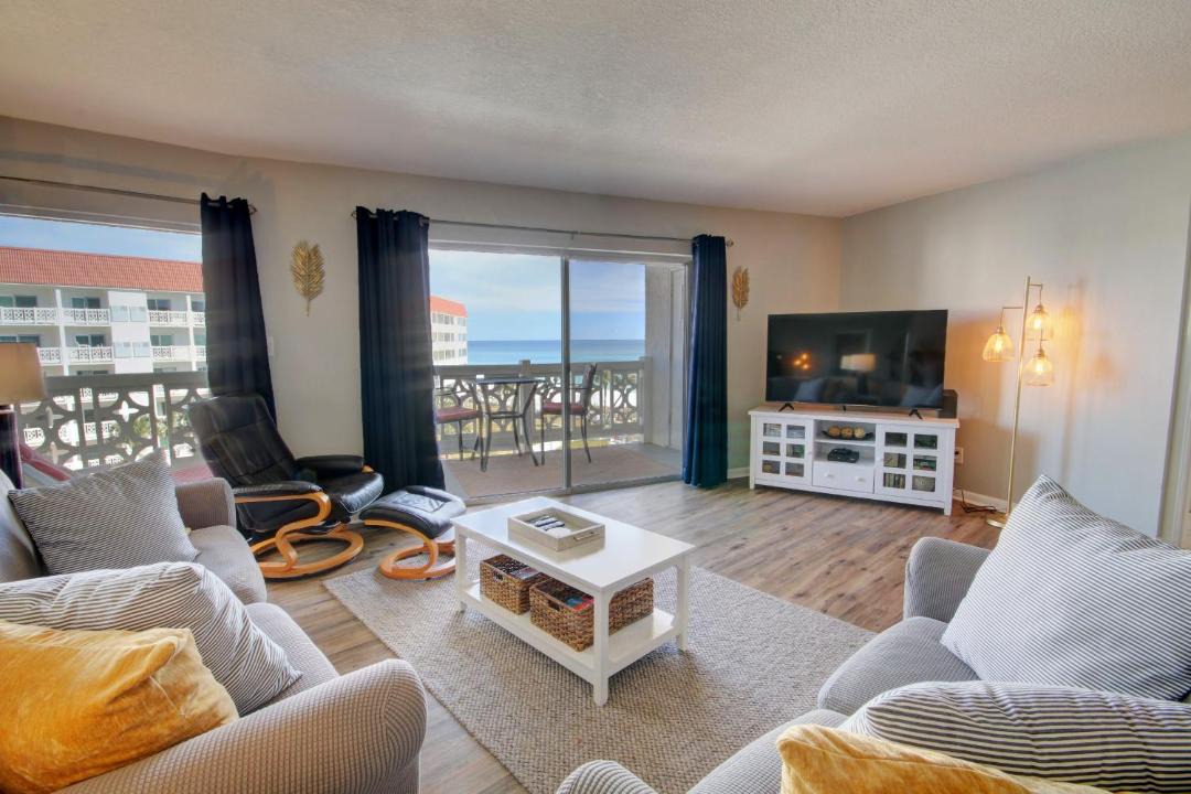 Photo of Livingroom in Fort Walton Beach