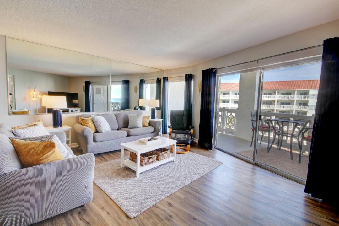 Photo of Livingroom in Fort Walton Beach