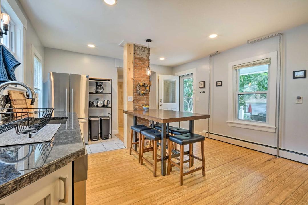 Photo of Livingroom in Keene
