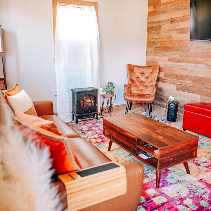 Photo of Livingroom in Fieldale