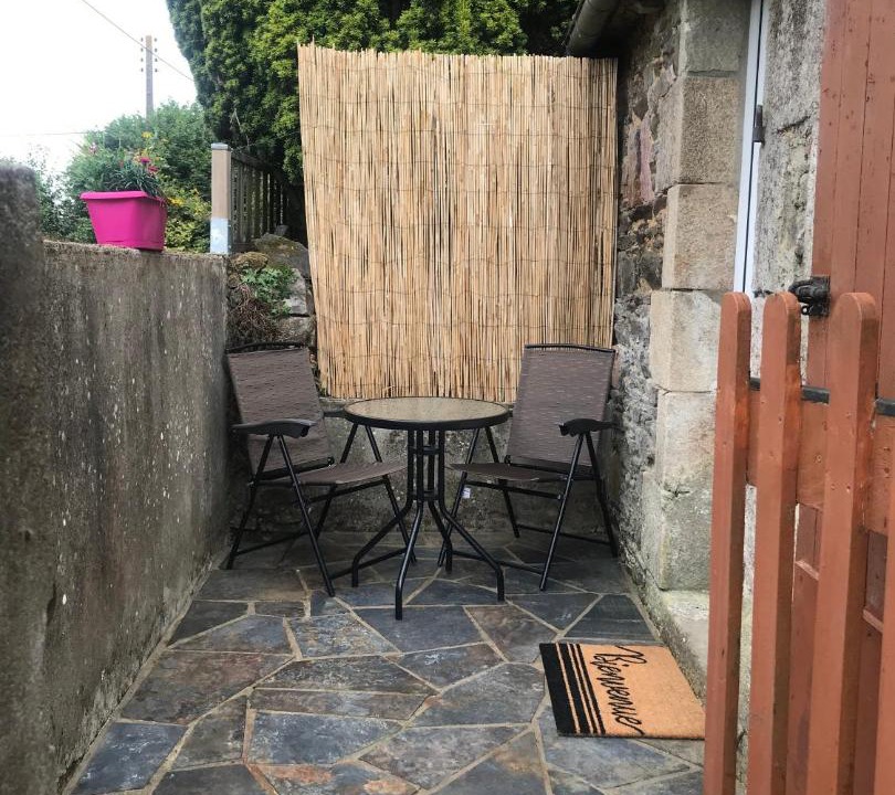 Photo of Patio Balcony in Henanbihen