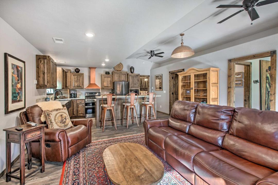 Photo of Livingroom in Red River