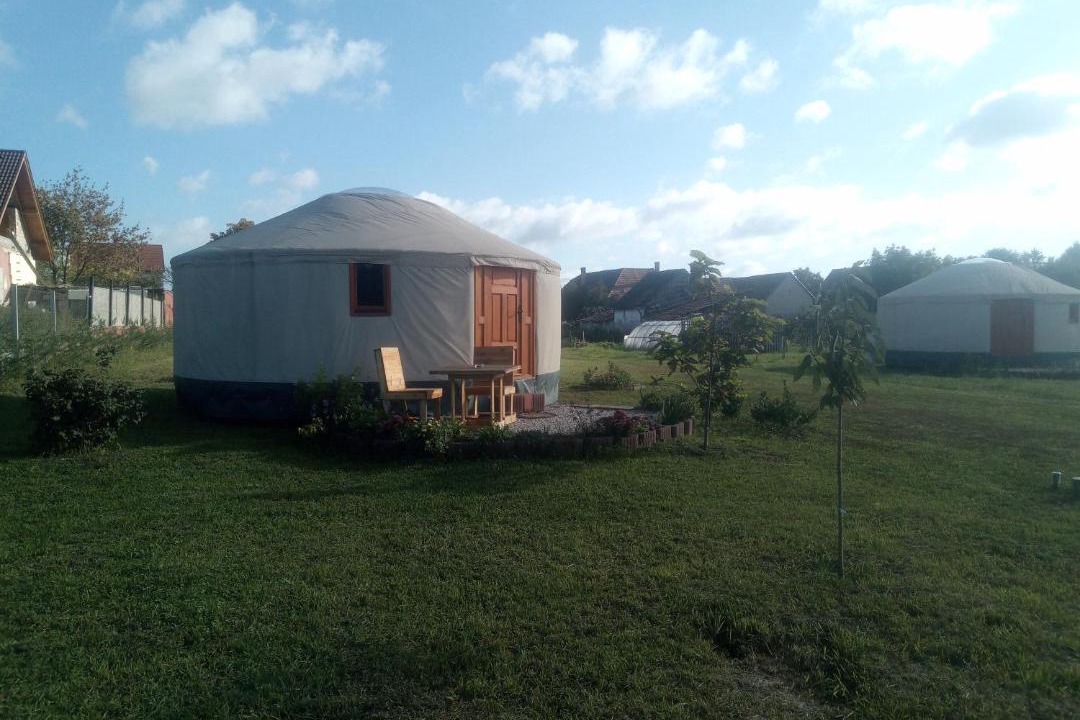 Photo of Buildings in Rackeve