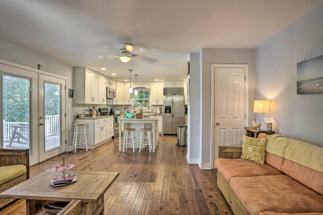 Photo of Livingroom in Edwardsville