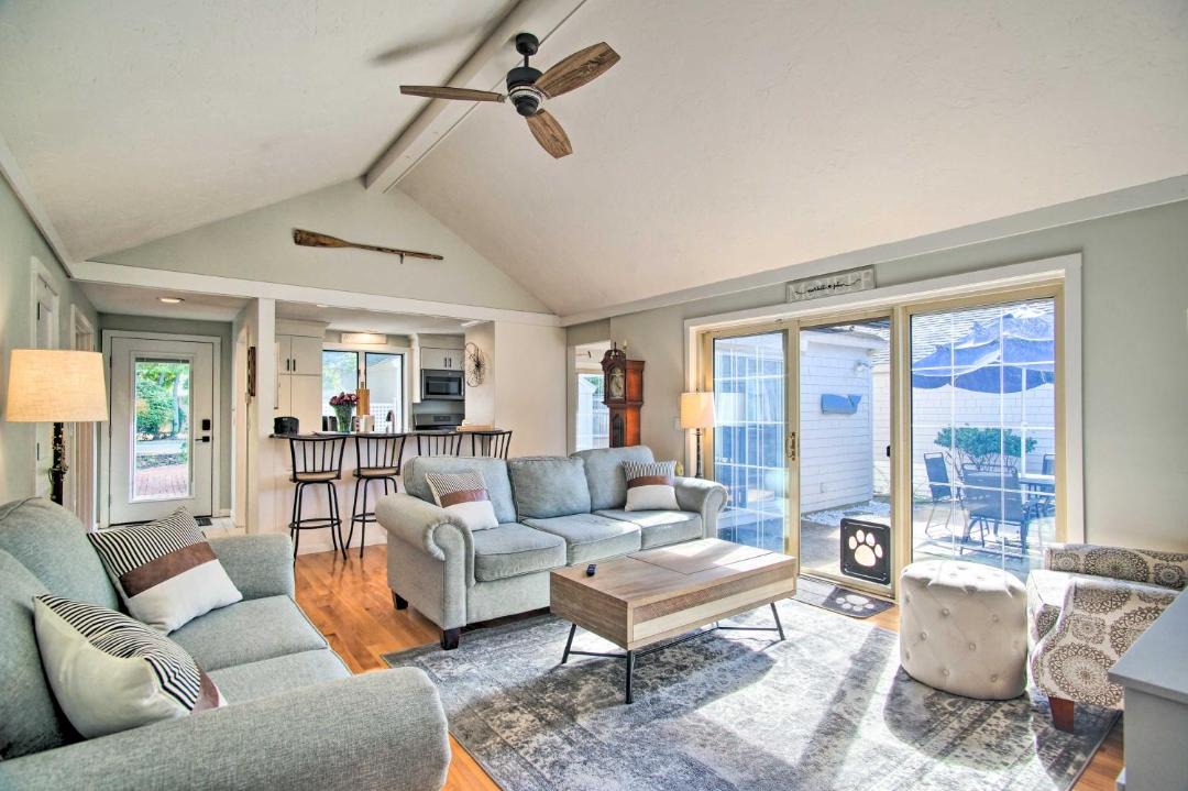 Photo of Livingroom in Mews Village