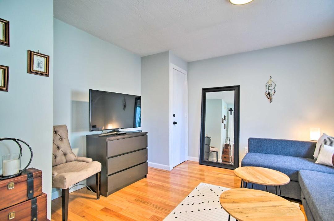 Photo of Livingroom in Mews Village
