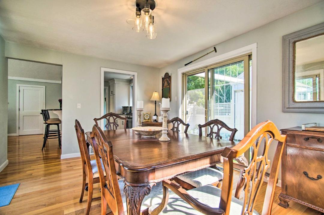 Photo of Livingroom in Mews Village