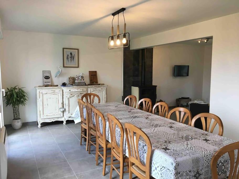 Photo of Livingroom in Tredrez-Locquemeau