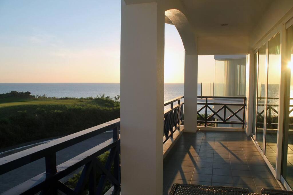 Photo of Patio Balcony in San Fernando