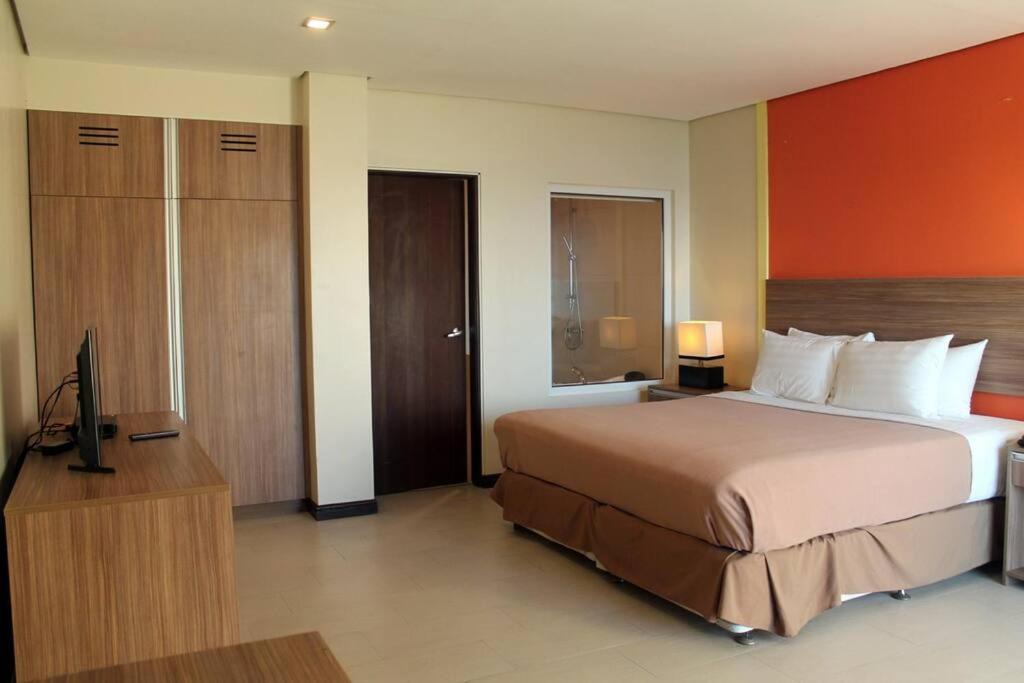 Photo of Bedroom in San Fernando