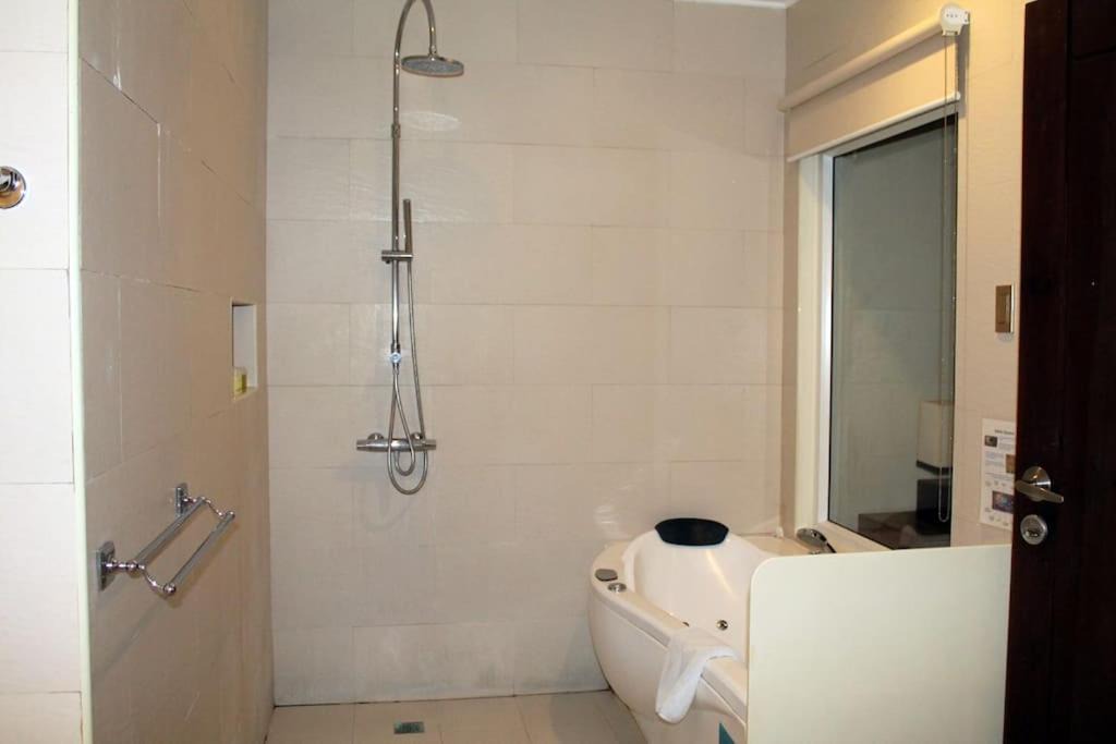 Photo of Bathroom in San Fernando