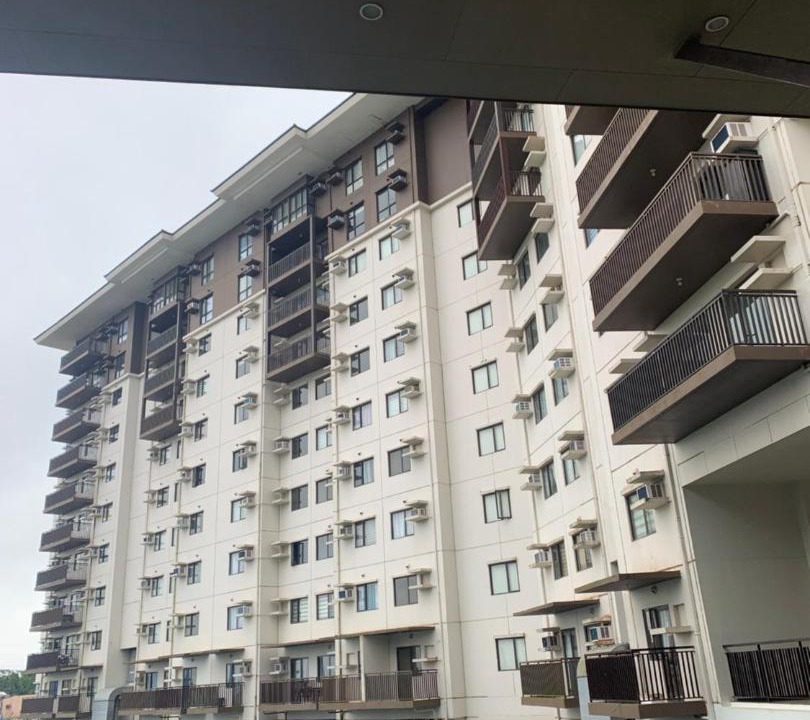 Photo of Buildings in Silang Junction South
