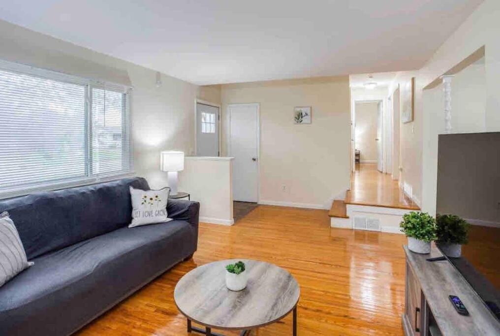 Photo of Livingroom in Rochester