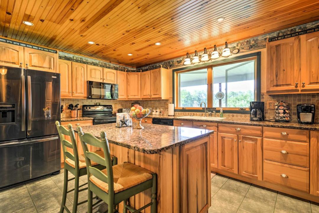 Photo of Kitchen in Thompson