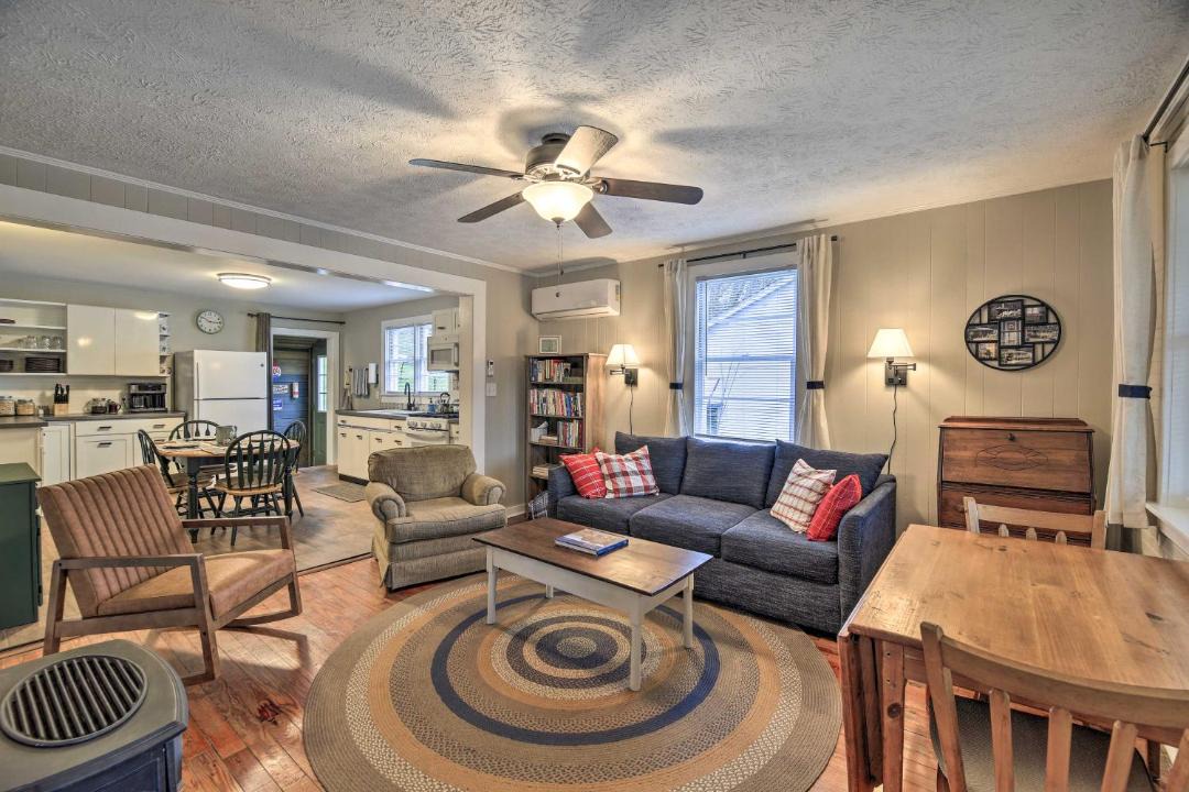 Photo of Livingroom in Fries