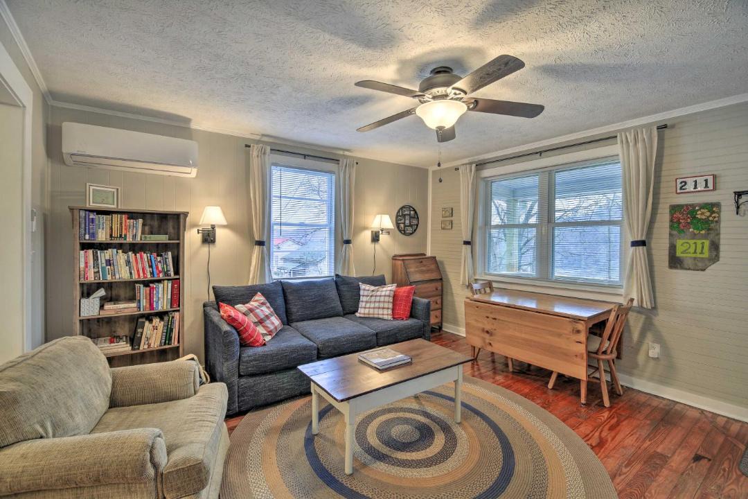 Photo of Livingroom in Fries