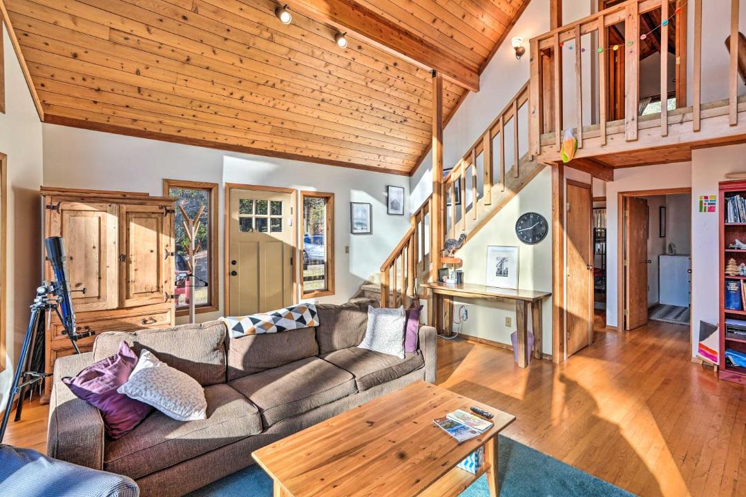 Photo of Livingroom in Otis