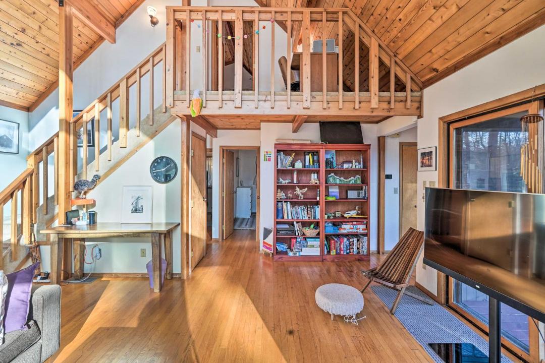 Photo of Livingroom in Otis