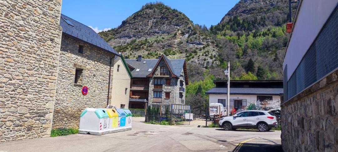 Photo of Buildings in Escarrilla