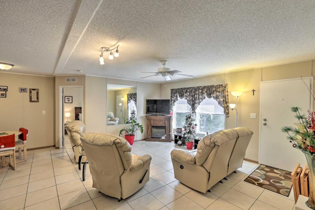 Photo of Livingroom in Salem