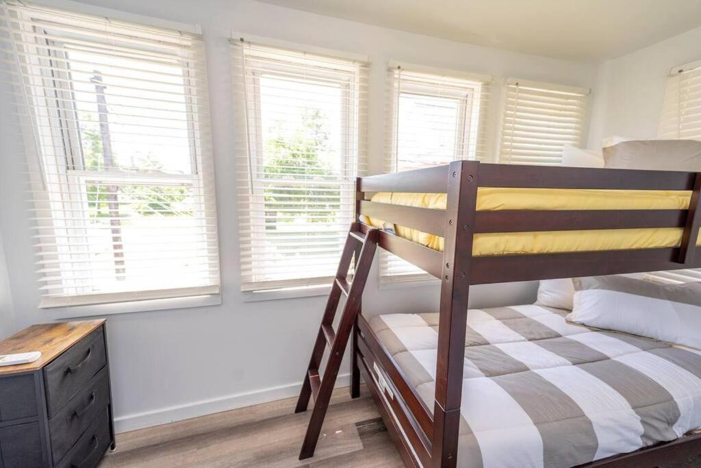 Photo of Bedroom in Michigan City