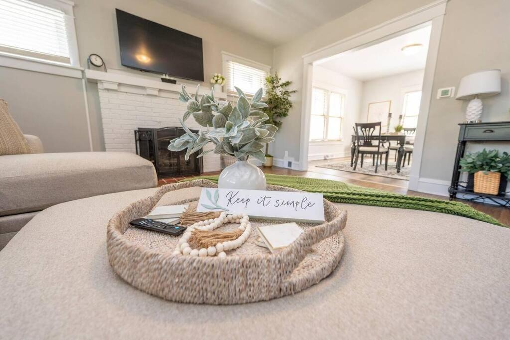 Photo of Livingroom in Michigan City