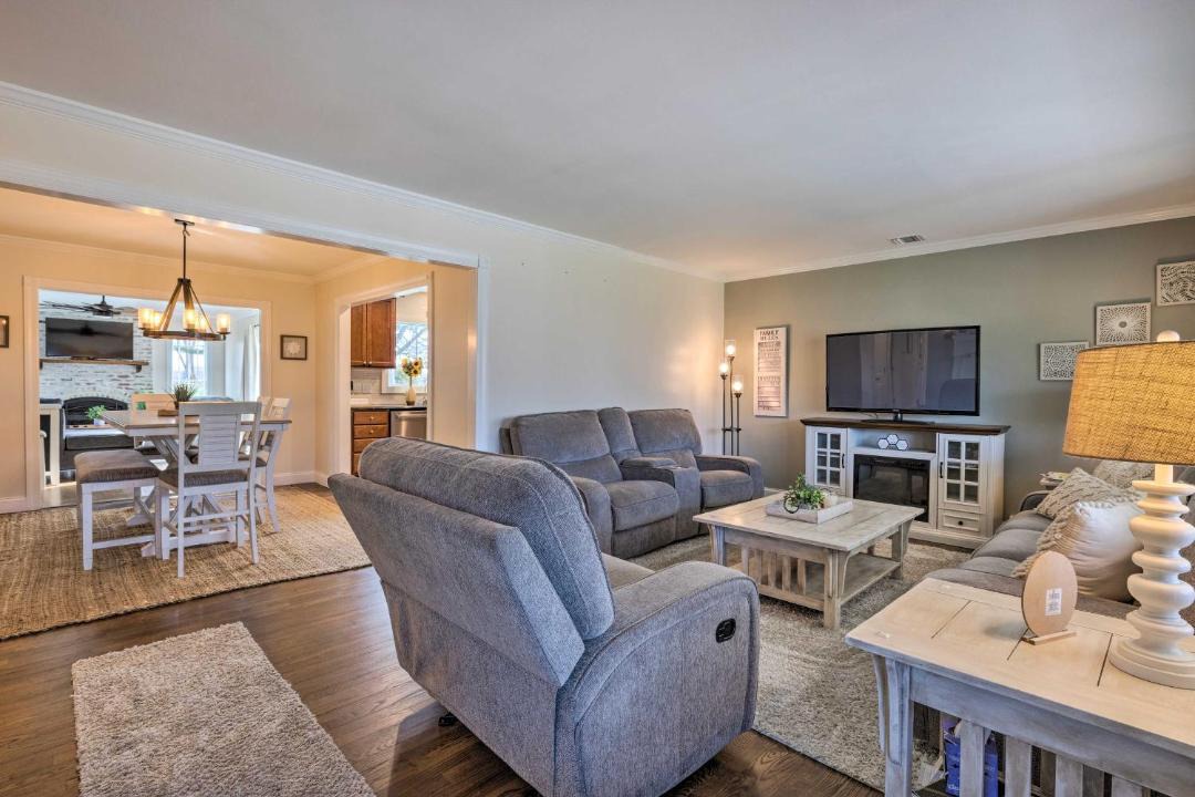 Photo of Livingroom in Mattituck