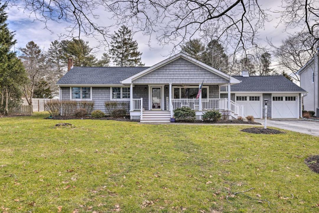 Photo of Buildings in Mattituck