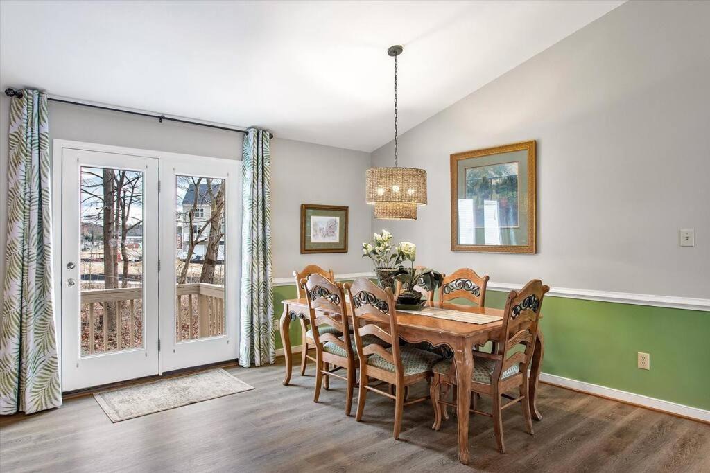Photo of Livingroom in Midlothian