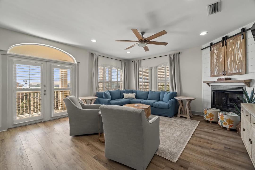 Photo of Livingroom in Seagrove Beach