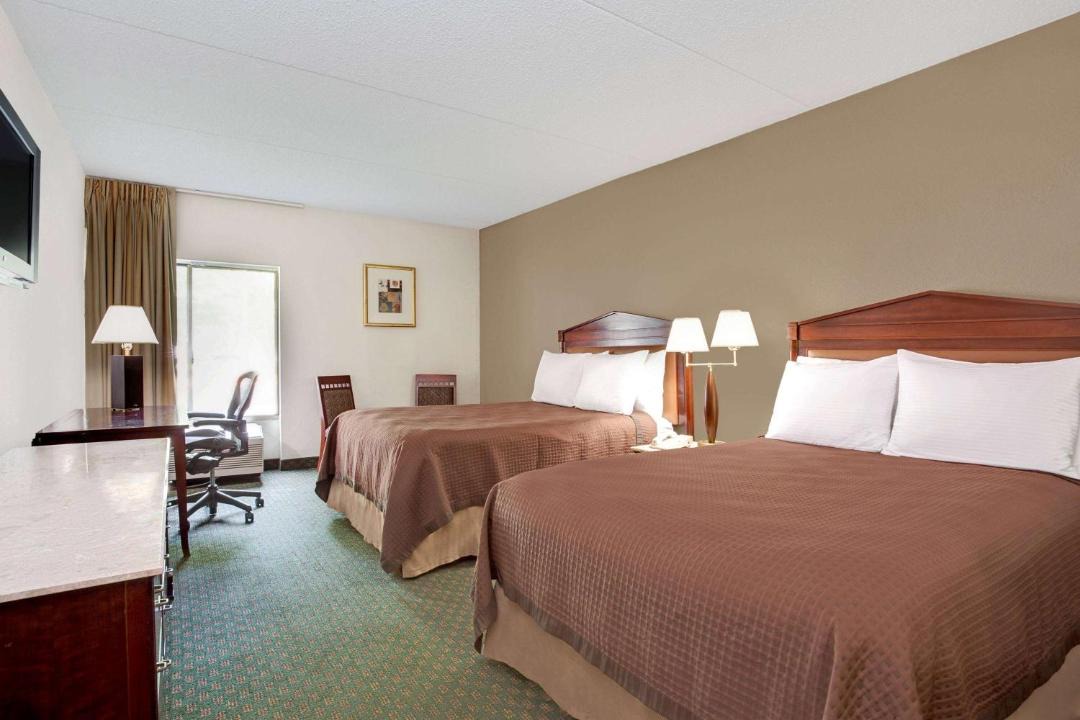 Photo of Bedroom in Central Newport News