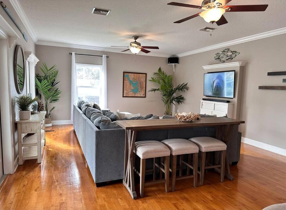 Photo of Livingroom in Crystal River