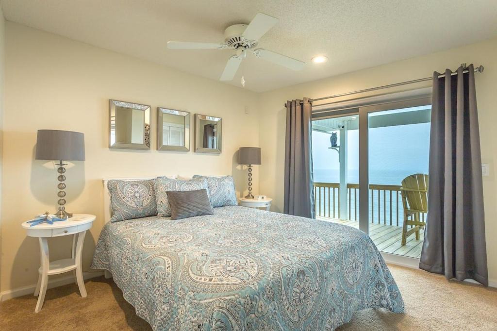 Photo of Bedroom in Alligator Point